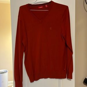 IZOD men’s v neck sweater